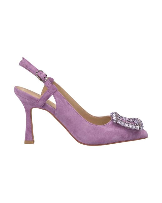 Alma En Pena. Purple Pumps