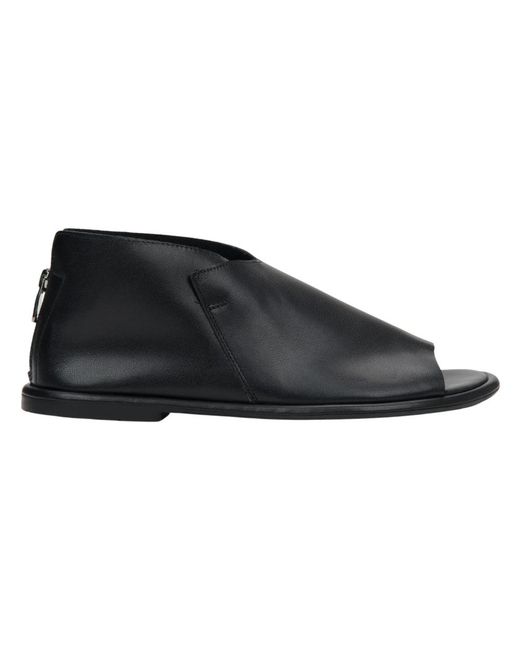 ESTRO Black Flat Sandals