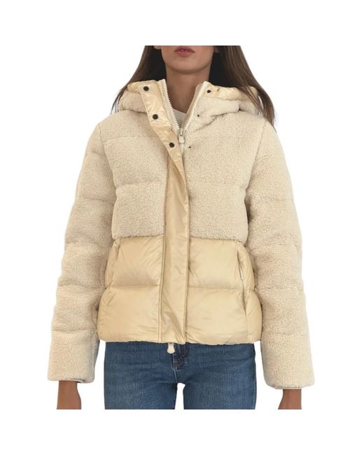 Winter Jackets di People Of Shibuya in Natural