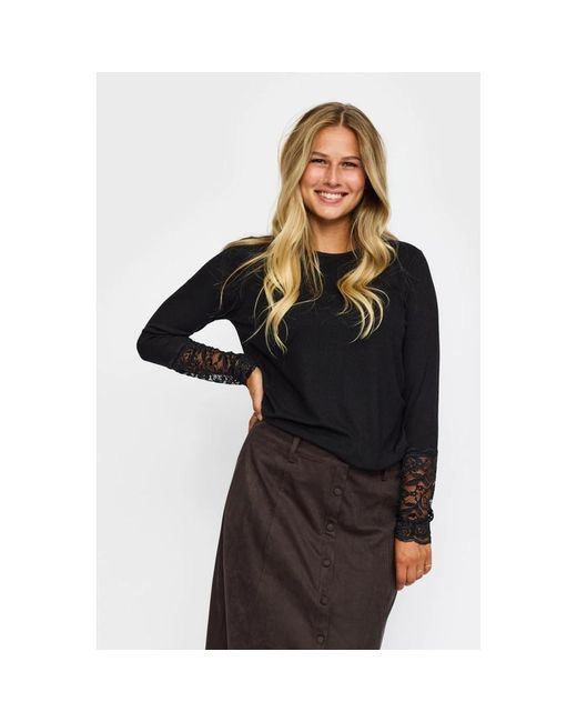 2-Biz Black Blouses