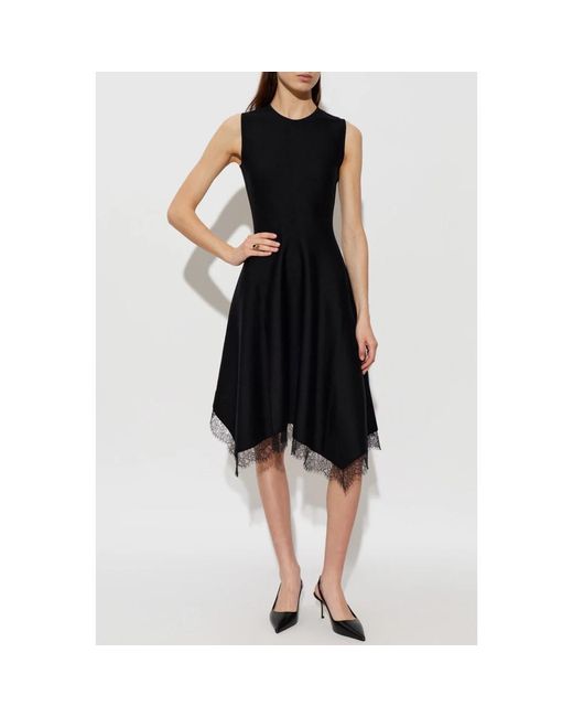 McQueen Black Kleid Mit Spitzendetail