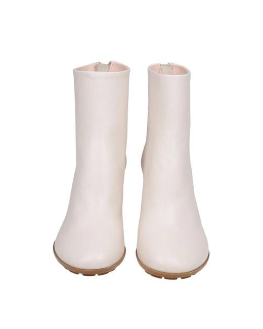 Agl Attilio Giusti Leombruni Heeled Boots in het Natural