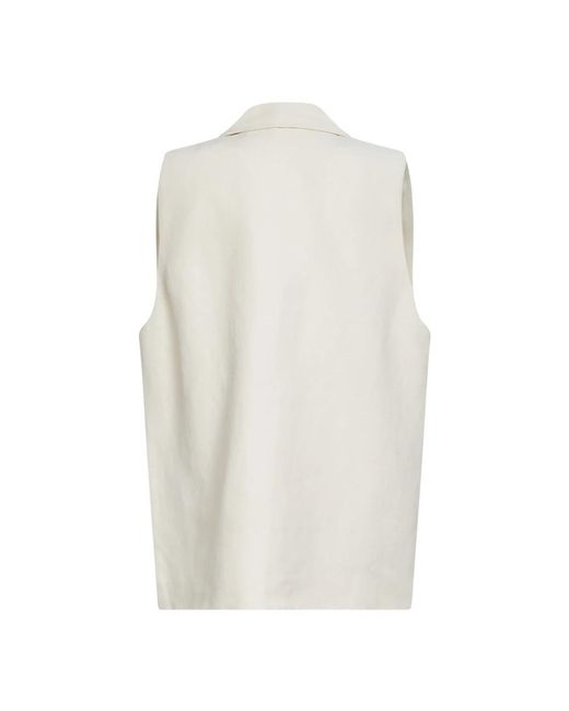 Vests di Co. in White