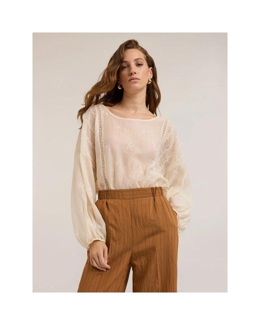 Blouses mötivi de color Natural