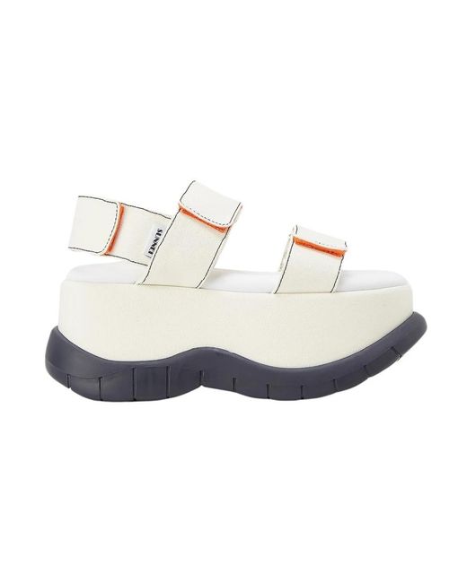 Flat sandali di Sunnei in White