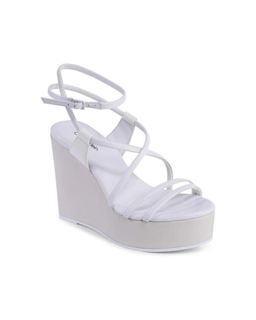 Calvin Klein Gray Riemchen Keilabsatz Sandalen Für Erhöhten Stil