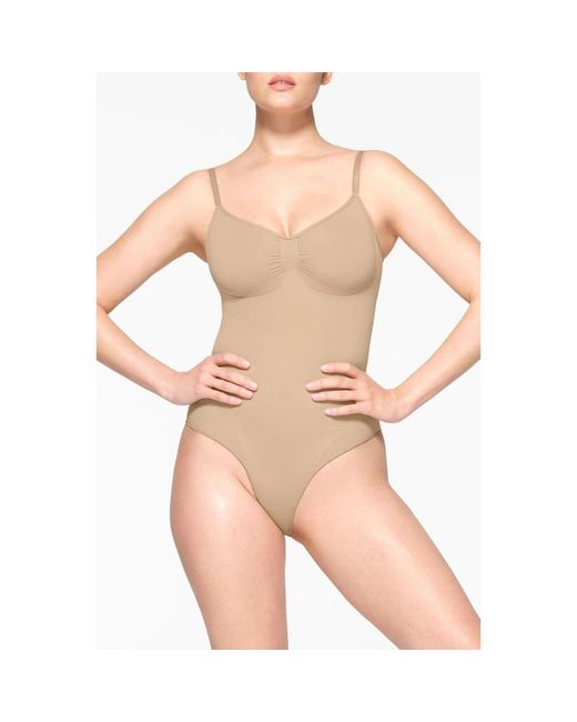 Shapewear Skims de color Natural
