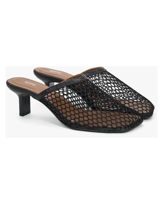 ESTRO Black Heeled Mules