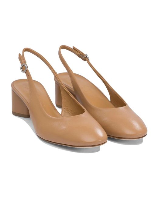 Pumps Aeyde en coloris Brown