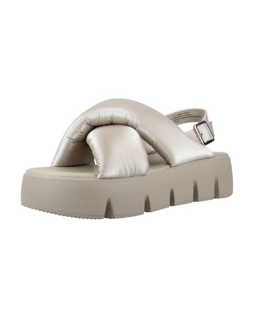 Steve Madden Natural Backtrack Flache Sandalen