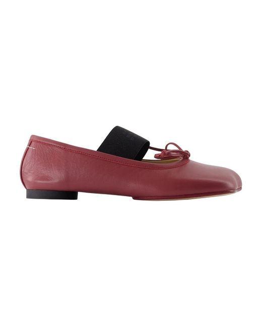 MM6 by Maison Martin Margiela Bordeauxrode Leren Ballerina Met Messing Details in het Red