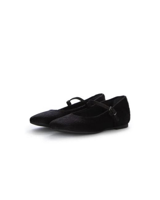 Poeve Black Ballerina