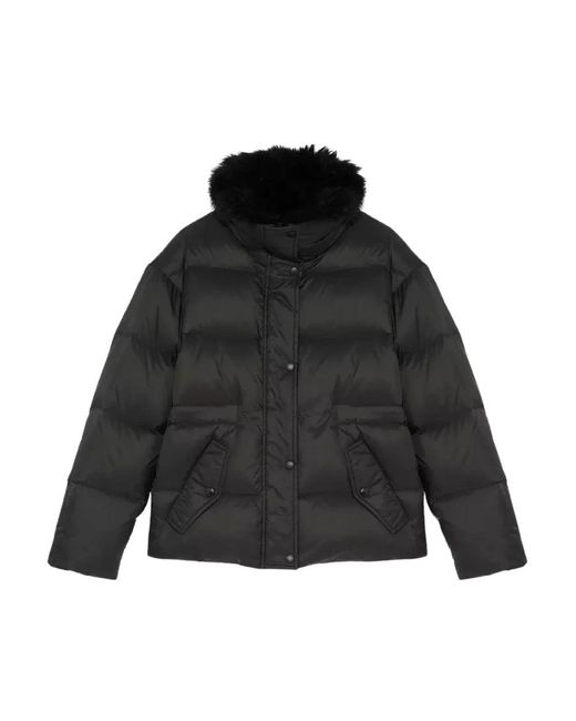 Yves Salomon Puffer Jacket Met Kraag Van Bont in het Black
