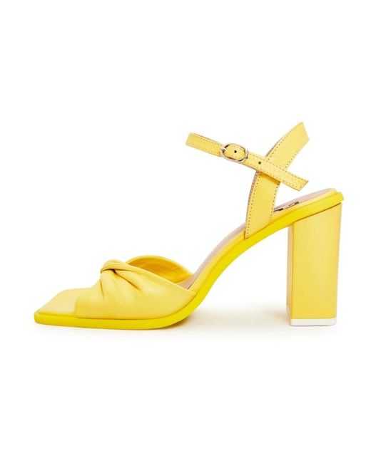 High Heel Sandals di CESARE GASPARI in Yellow