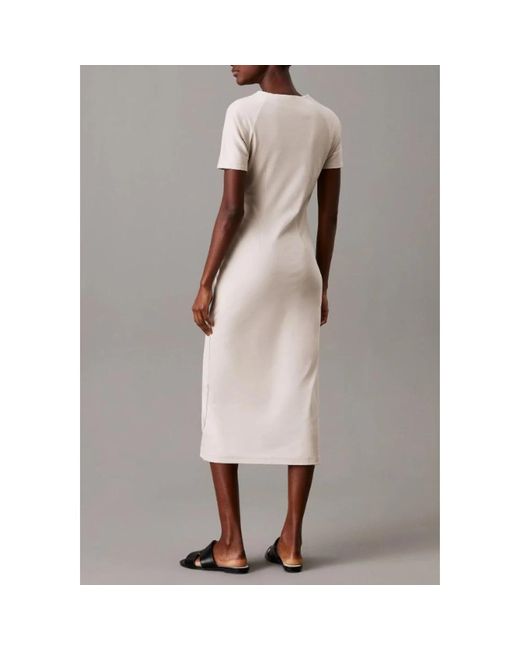 Calvin Klein Midi Dresses in het Natural