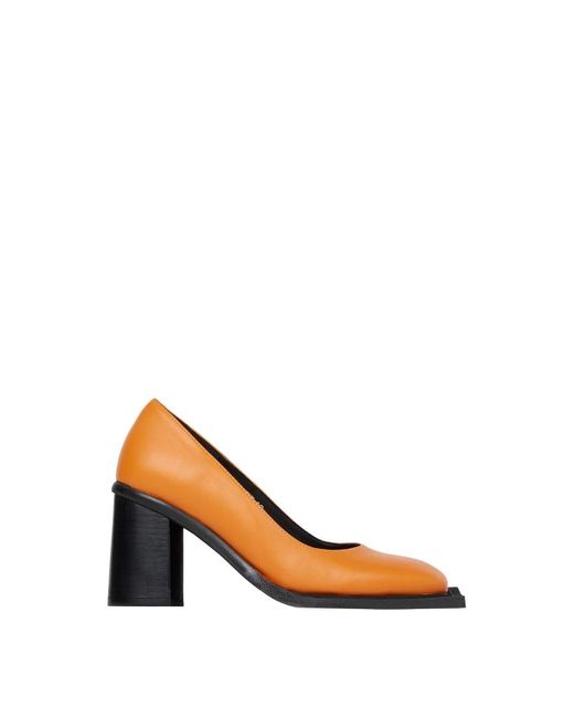 Ninamounah Brown Pumps
