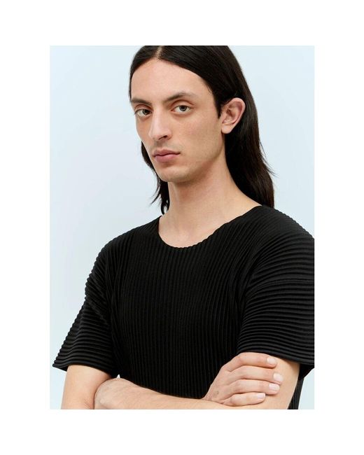 Issey Miyake T-shirts in Black für Herren