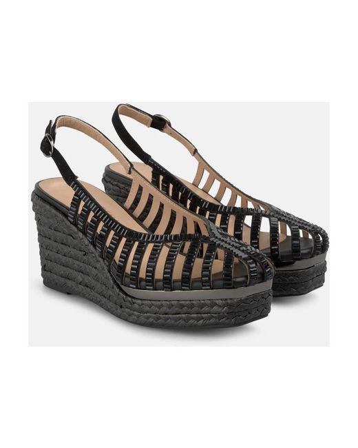 Alma En Pena. Black Wedges