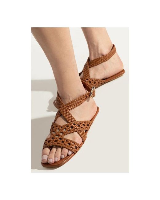 Stuart Weitzman Brown Thea sandalen