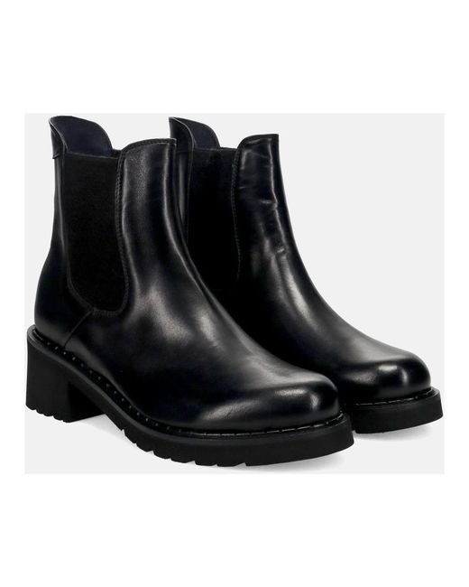 Calpierre Black Chelsea Boots