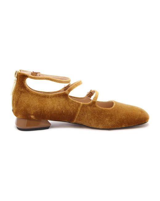 Pumps di Emanuélle Vee in Brown