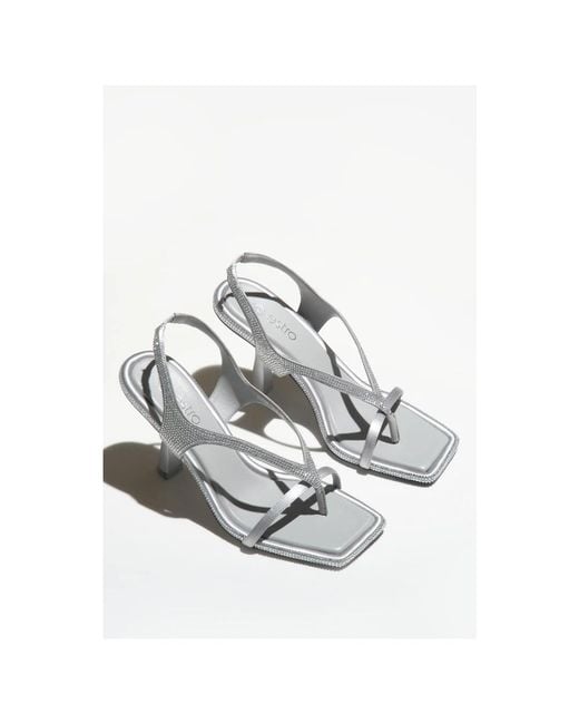 ESTRO White High Heel Sandals