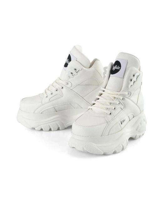 Buffalo White Klassischer hoher trainer mit wolkigem design