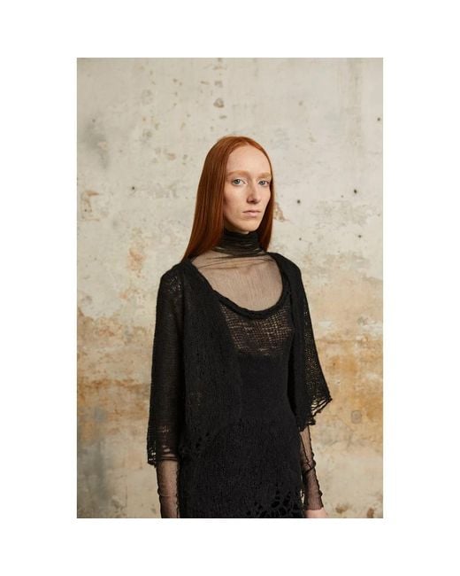 Cortana Black Sleeveless Tops