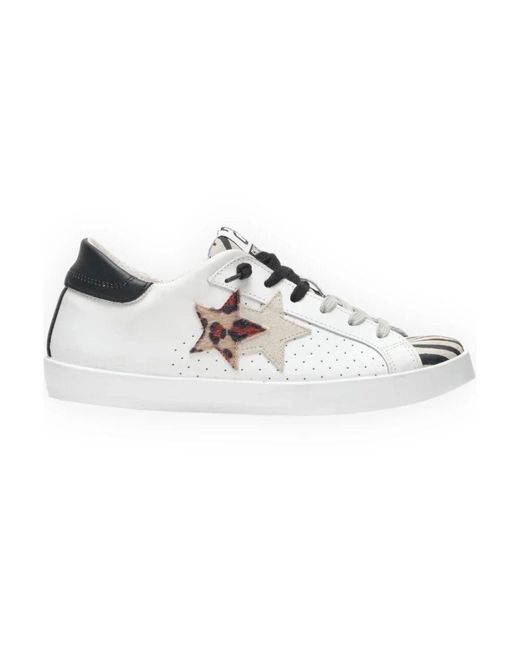2 Star White Sneakers Mit Zebra-Print Und Weißer Spitze