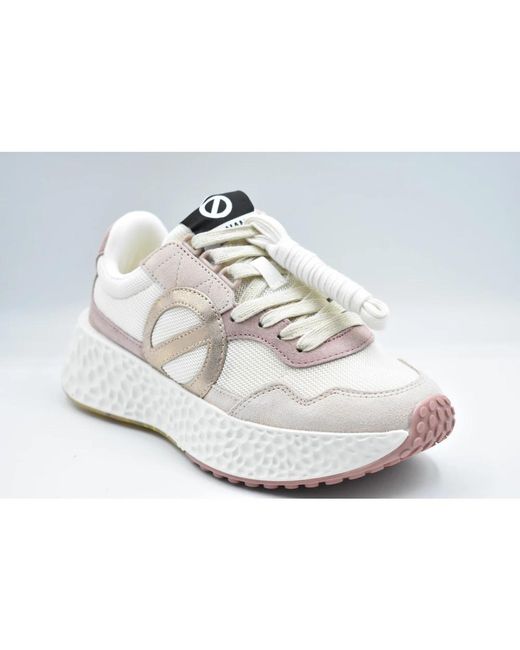 No Name White Sneakers