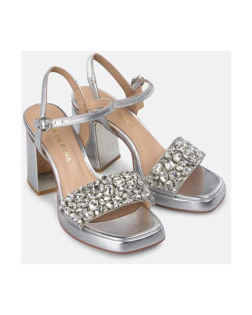 Alma En Pena. Metallic High Heel Sandals