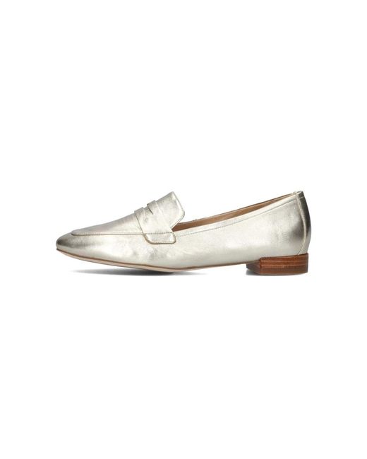 Peter Kaiser White Goldene Loafers, Eleganter Stil