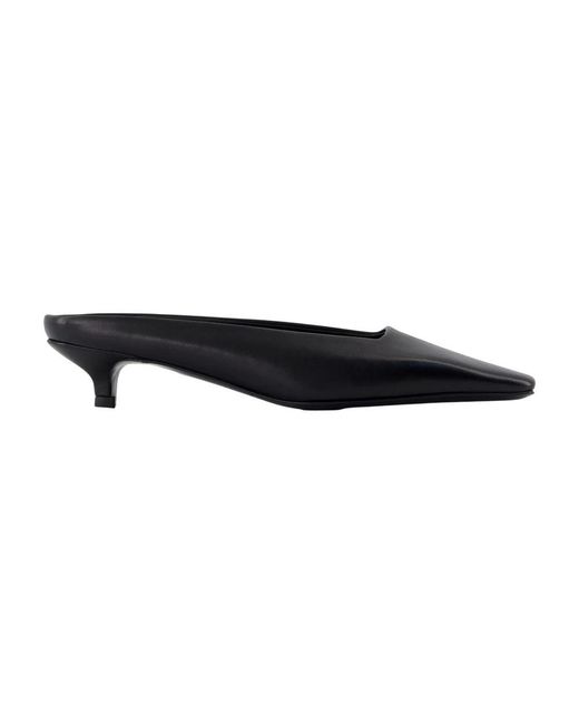 Totême Black Eckige Kitten-Pumps