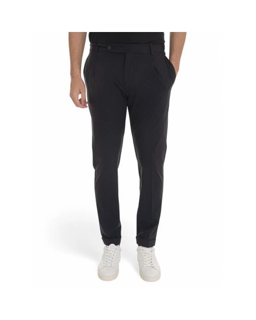 BERWICK  1707 Xretro Chino in het Black voor heren