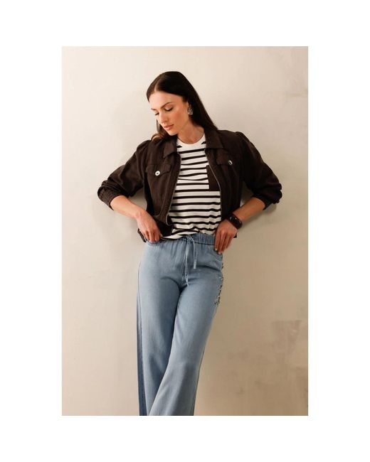 Light Jackets di Monari in Black
