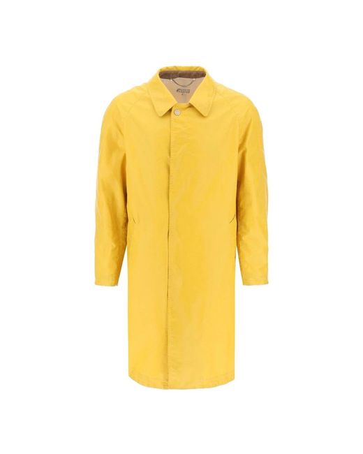Trench coat in cotone rivestito effetto consumato di Maison Margiela in Yellow da Uomo