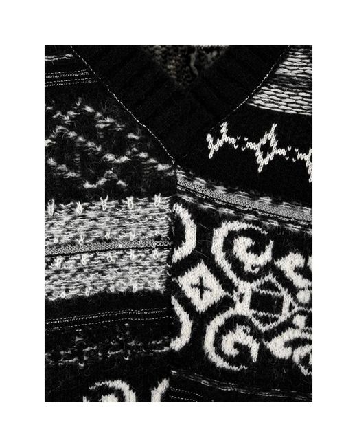 Akep Black V-Neck Knitwear