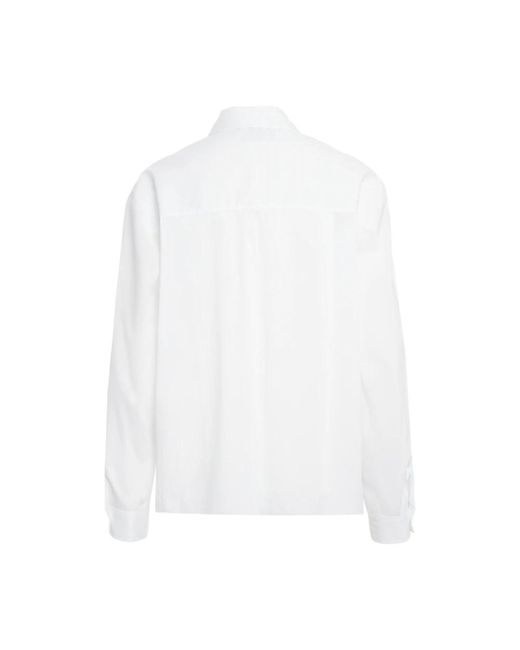 Kaos Shirts in het White