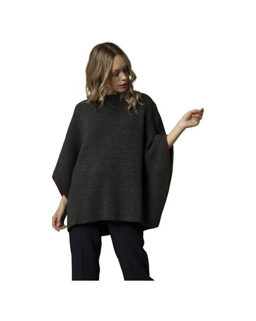 Kocca Black Schicker Locker Sitzender Pullover
