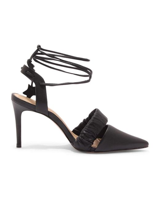 Carrano Black Pumps