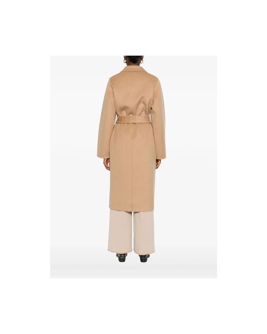 The Dynamis Studio Coat in het Natural