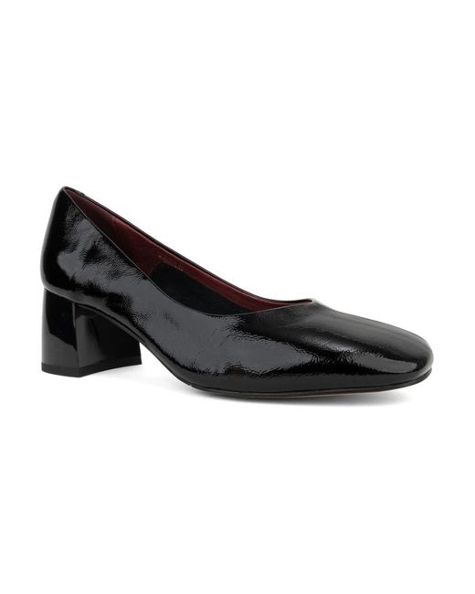 Linda Baumann Black Pumps