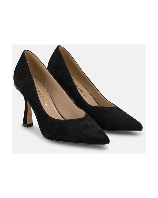 Alma En Pena. Black Pumps