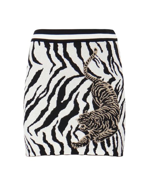 Short Skirts Akep de color Black