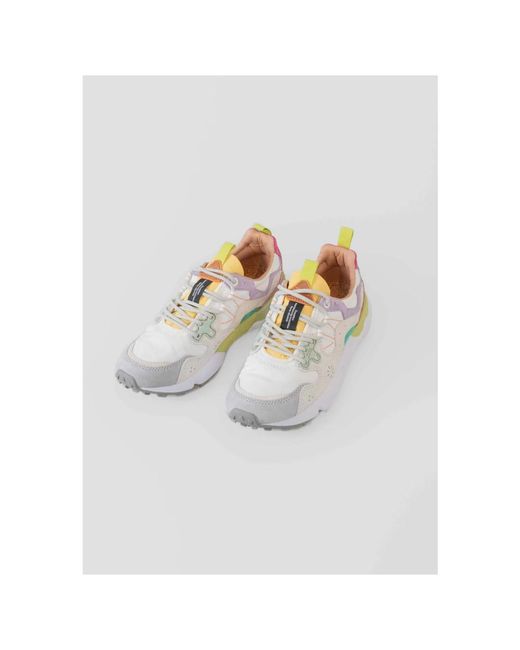 Sneakers di Flower Mountain in Gray