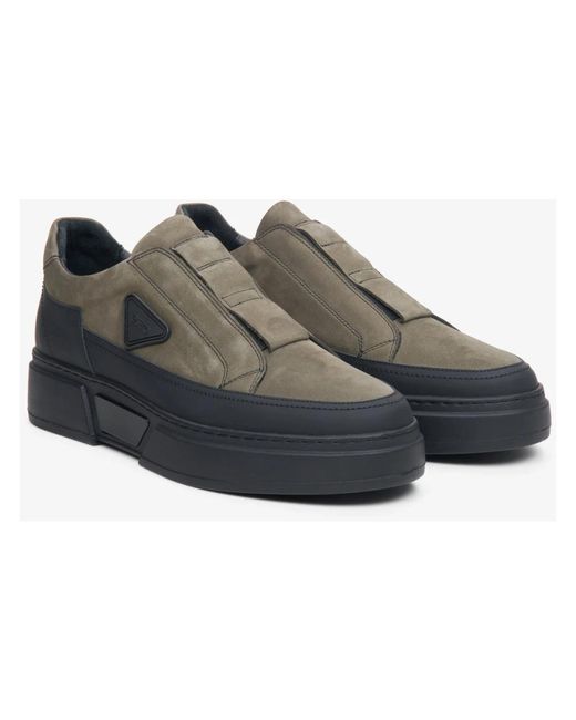 ESTRO Black Sneakers for men