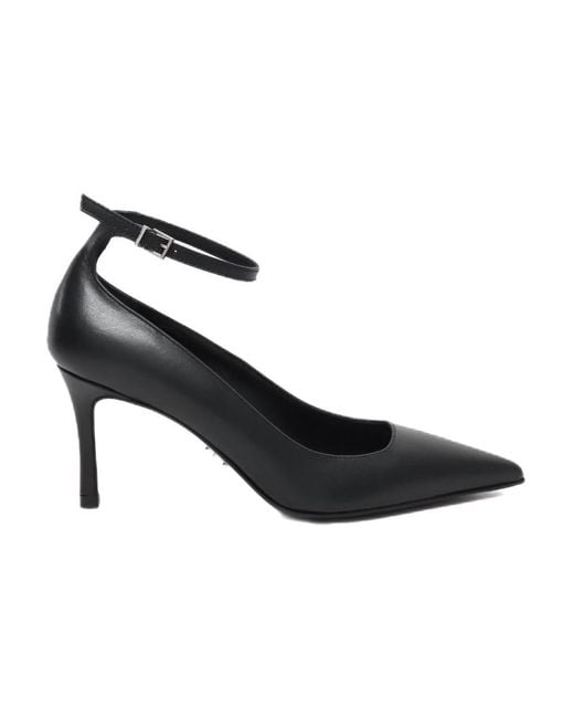 Sergio Levantesi Black Pumps