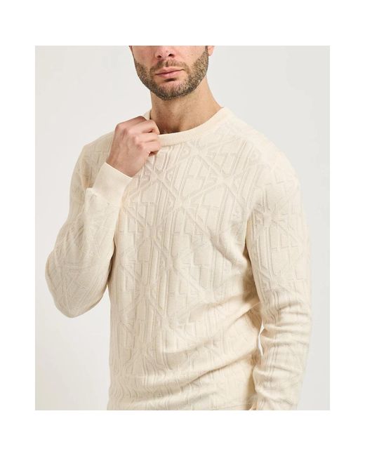 Guess Embossed Logo Sweater in het Natural voor heren