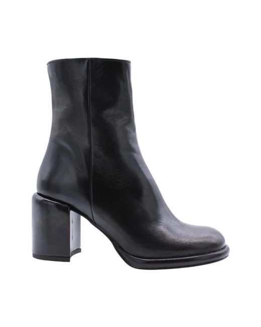 DONNA LEI Black Heeled Boots