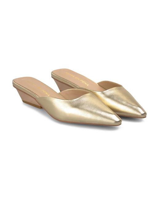 Alma En Pena. Natural Heeled Mules